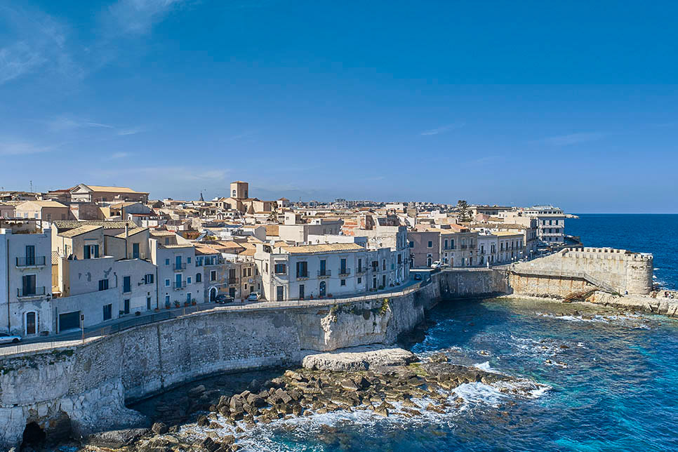 Casa a Ortigia seen from the sea