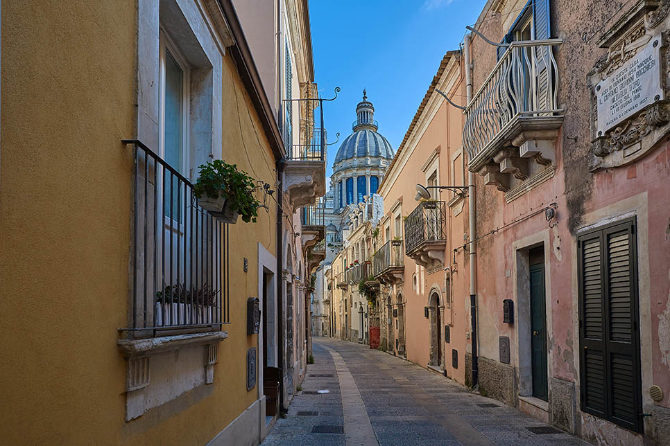 heading to Piazza Duomo 36, Ragusa Ibla