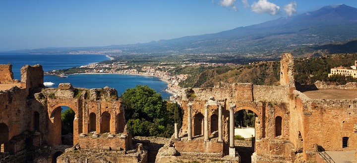 Taormina-best-place-to-stay-in-sicily