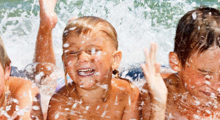 happy kids travelling in sicily