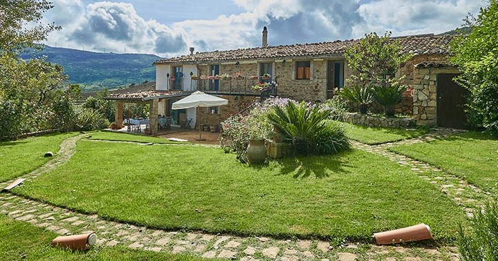 holiday-in-sicily-villa-olmo