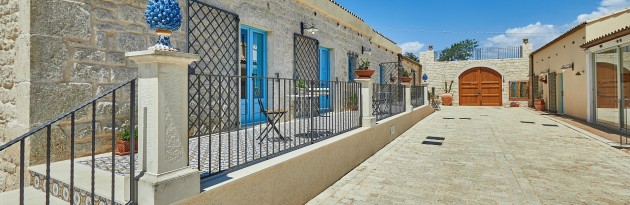 rocca-di-pietra-sicily-summer-availability