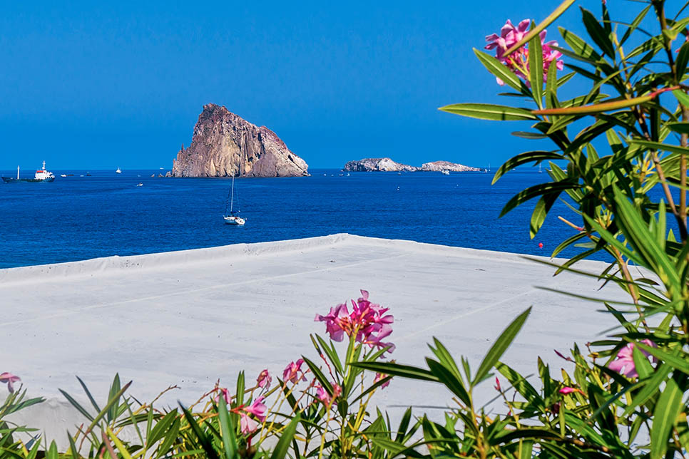 Take a boat trip to Panarea (Aeolian Islands)