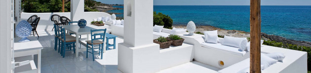 The large terrace with sea view at Casa Blu