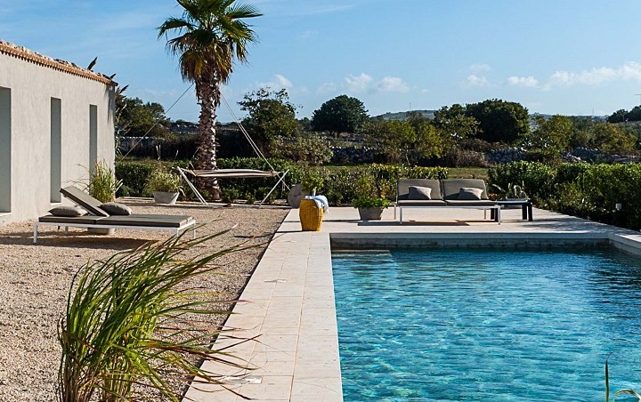 Villa with Pool in Sicily