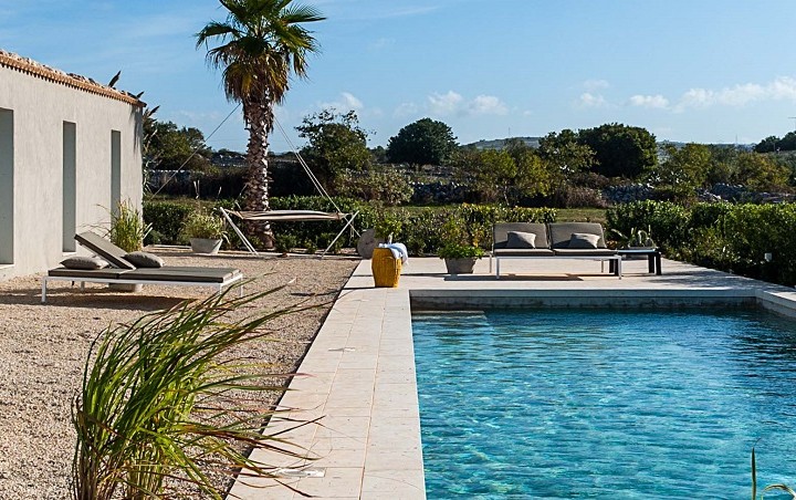 Villa with Pool in Sicily